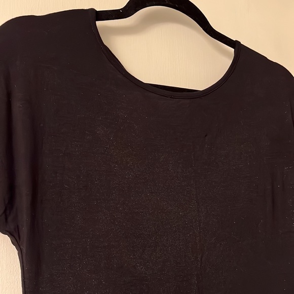 Black & Gold Shimmer Low-back Tee Dress - Picture 5 of 10